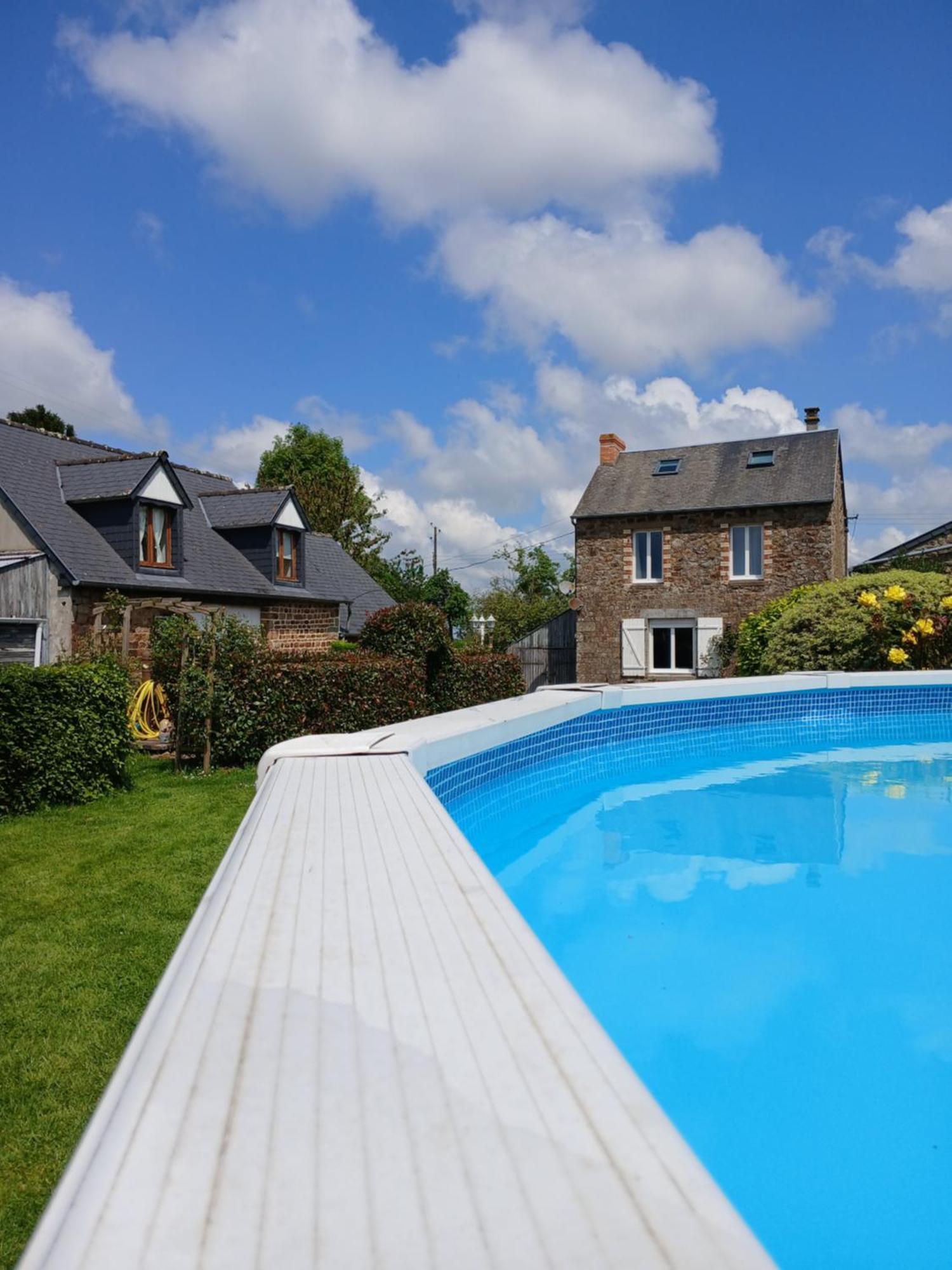 Le Jardin B&B Isigny-le-Buat Bagian luar foto