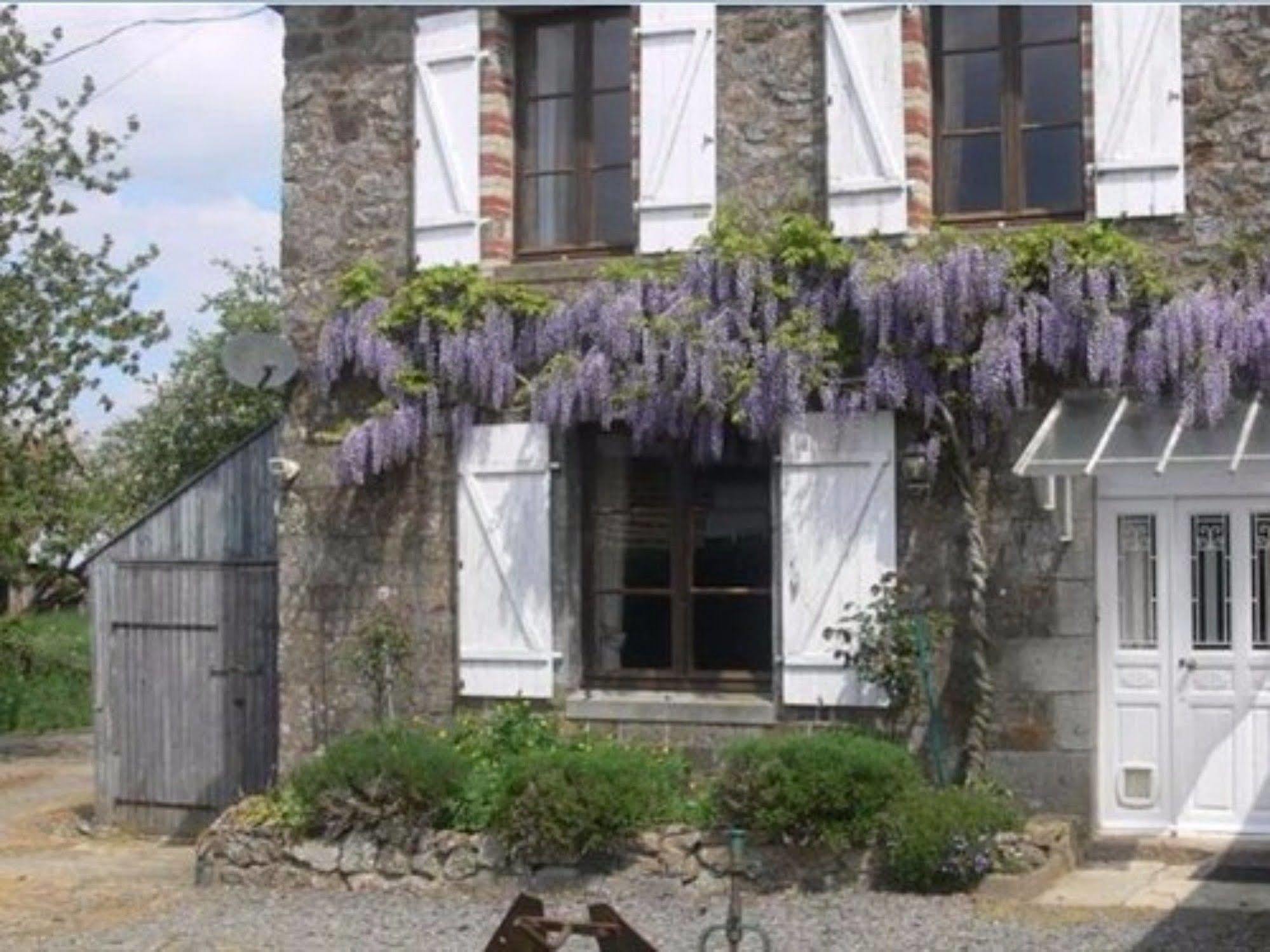 Le Jardin B&B Isigny-le-Buat Bagian luar foto